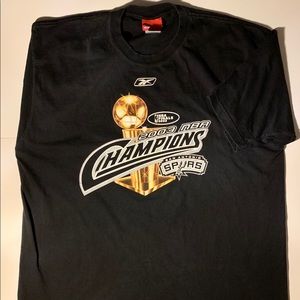 VINTAGE Reebok Men's 2003 Spurs NBA Champion Tee L